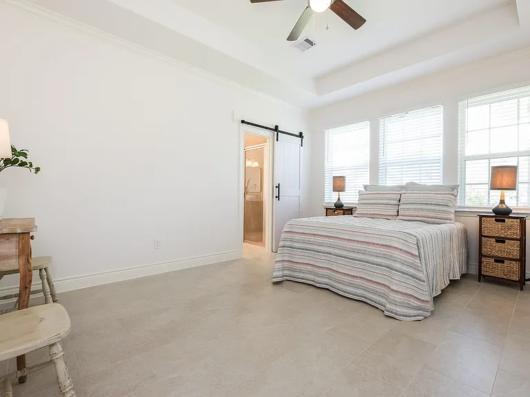 2303 Cunningham Dr — Photo 13