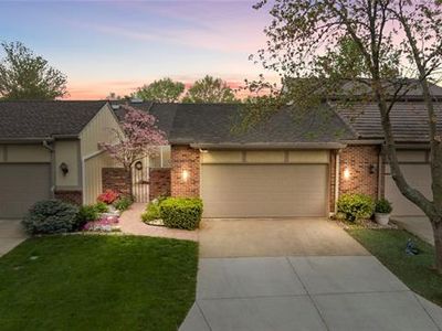 12807 Cambridge Rd, Leawood, KS, 66209