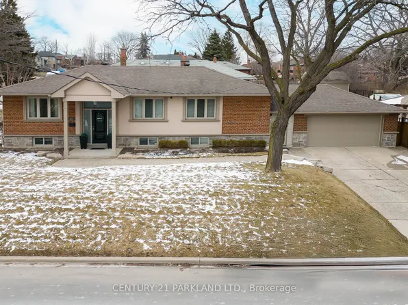 45 Deevale Rd, Toronto, ON M3M 1Z4