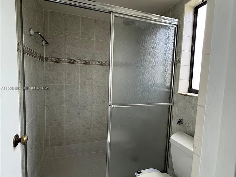 155 Lakeview Dr #101 — Photo 12