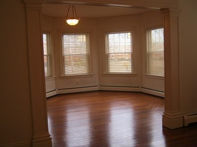 5th image of 1342 Smith St #1