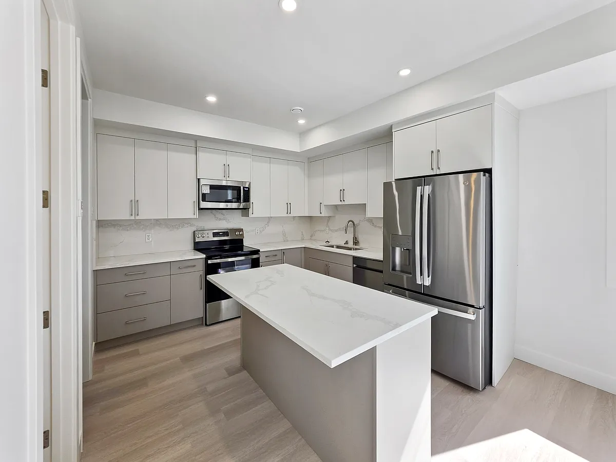 Building Photo - 7412 34th Ave NW #1