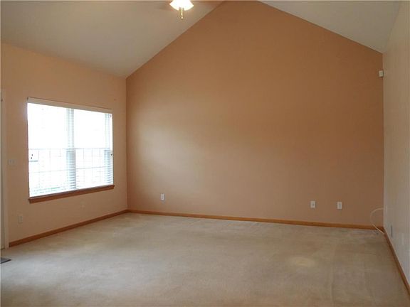 4th image of 2115 N 83rd Ter