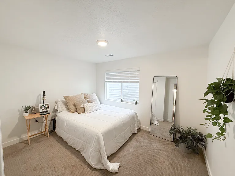1802 W Drake Ln — Photo 25