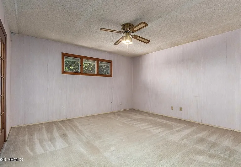 650 E Malibu Dr — Photo 24