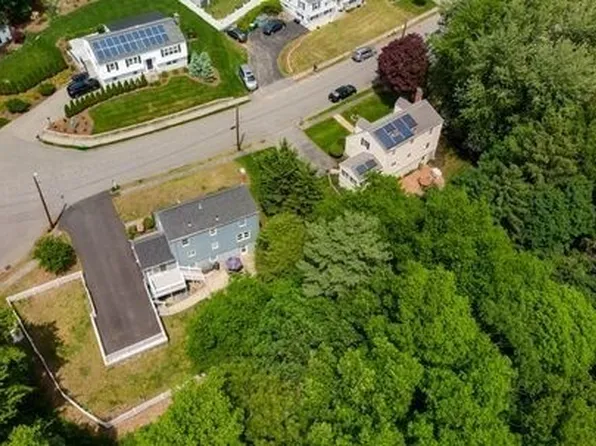 14 Otis St, Woburn, MA 01801