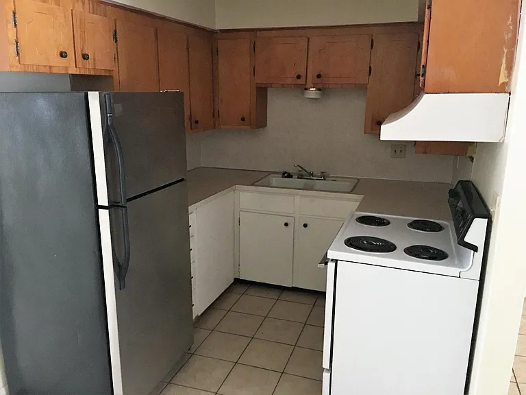 5400 Stanley Dr — Photo 5