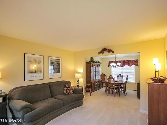 5th image of 22 Francis Ct