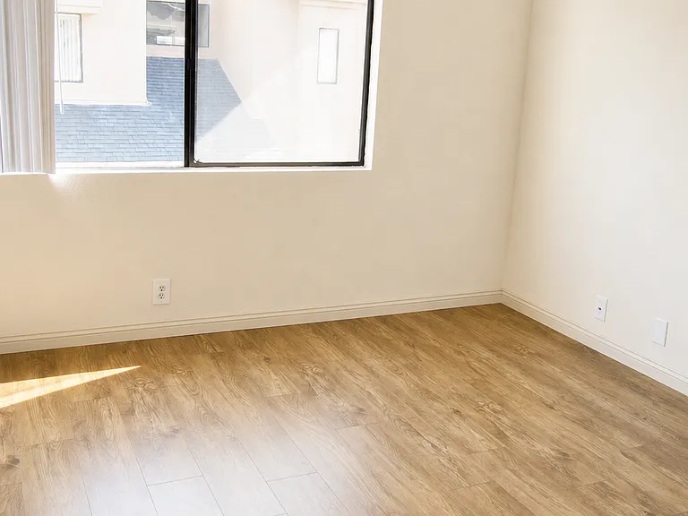 4355 Nobel Dr #72 — Photo 24