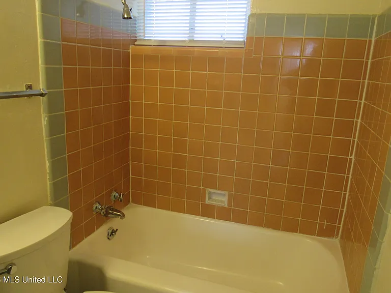 1043 Poplar Blvd #C2 — Photo 15