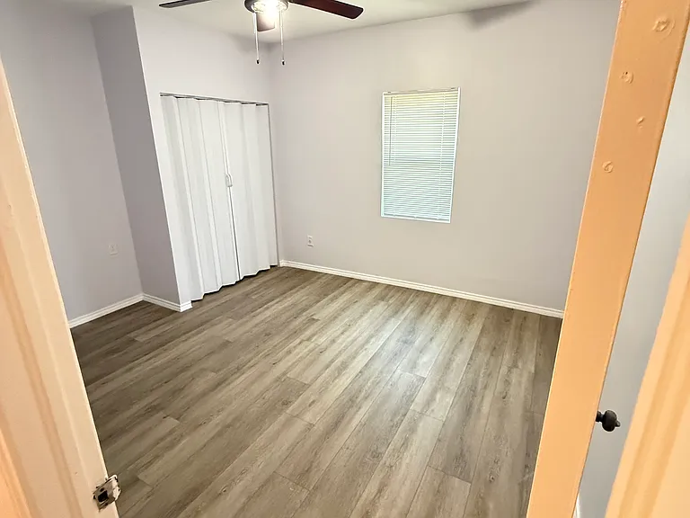 1911 E Maddox Ave #B — Photo 11