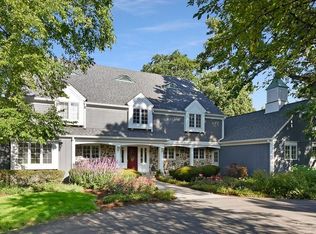 5N900 E Ridgewood Dr, St Charles, IL 60175