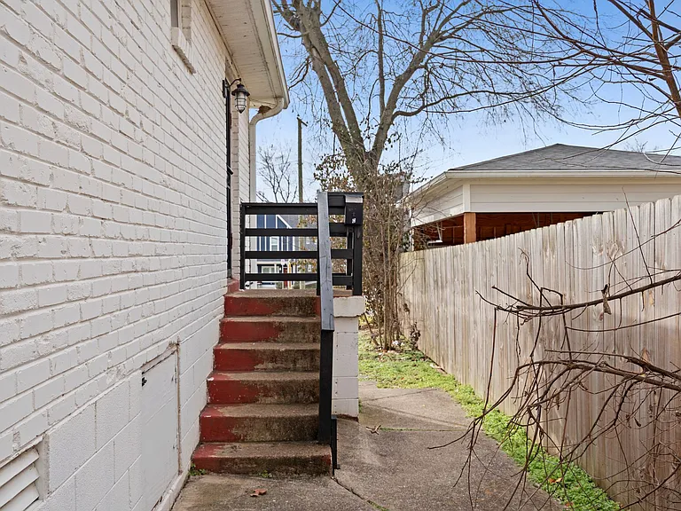 1621 Arthur Ave #C — Photo 20