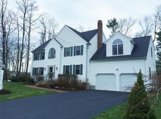 14 Eisenhower Dr, Franklin, MA 02038