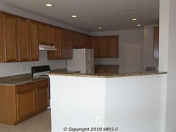 5th image of 9706 Inkwood Dr