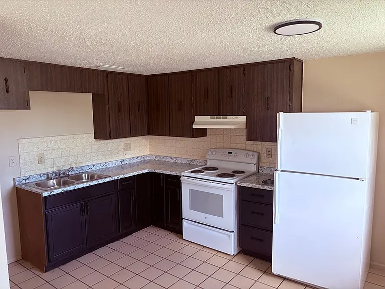 5848 Siesta Ln — Photo 5