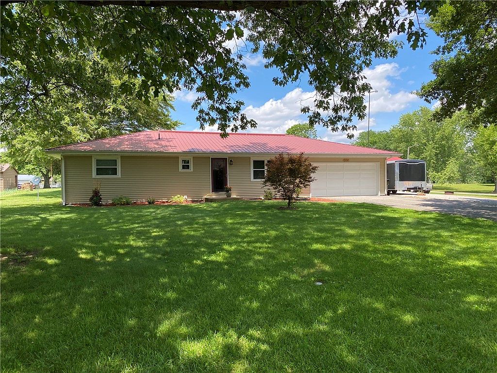 206 E Pine St, Ashmore, IL 61912 Zillow