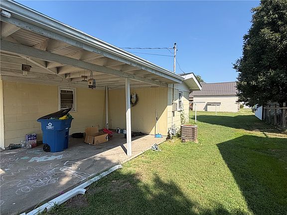 4th image of 505 W Missouri St