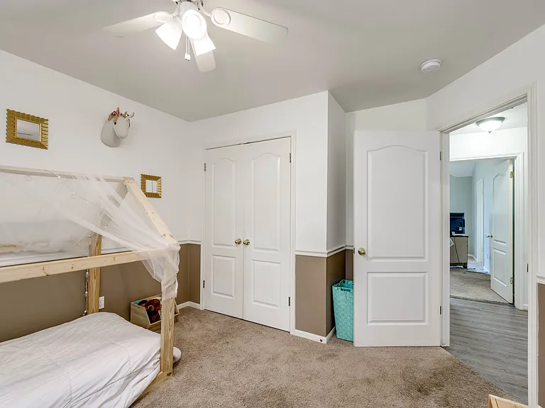 3625 Hawk Ridge St — Photo 23
