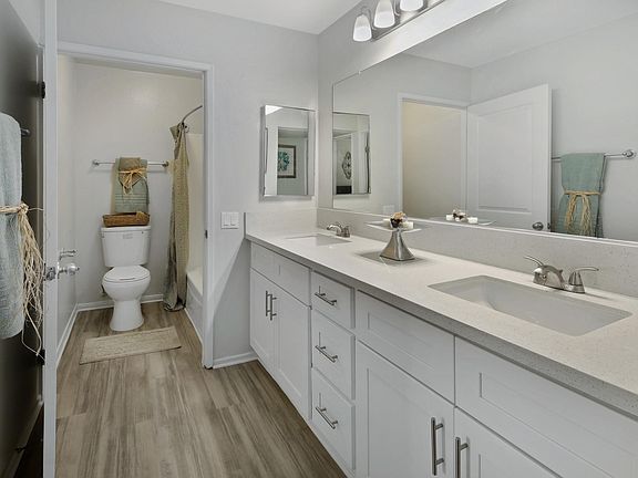 5th image of 1066 Grand Ave APT 38G