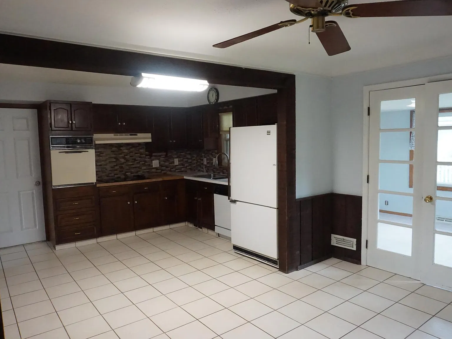 11140 Glamer Dr — Photo 4