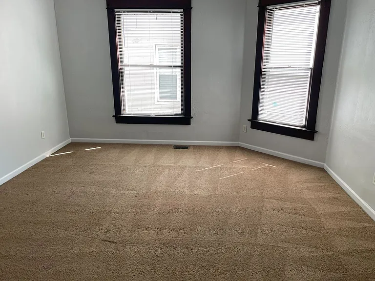 1458 S 7th St — Photo 8