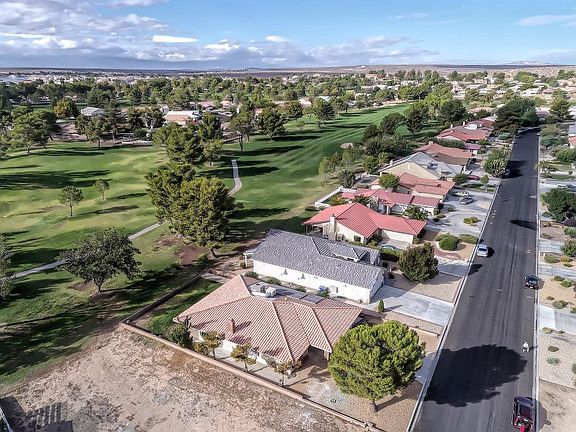 3rd image of 14943 Bluegrass Dr