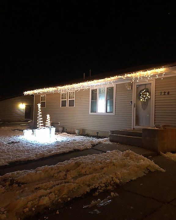 2nd image of 124 E Park Dr
