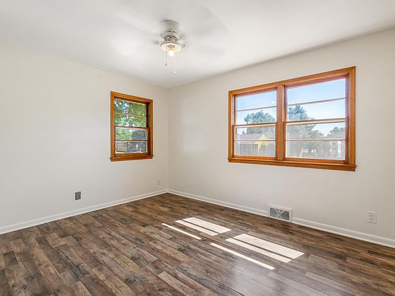 4th image of 409 41st St
