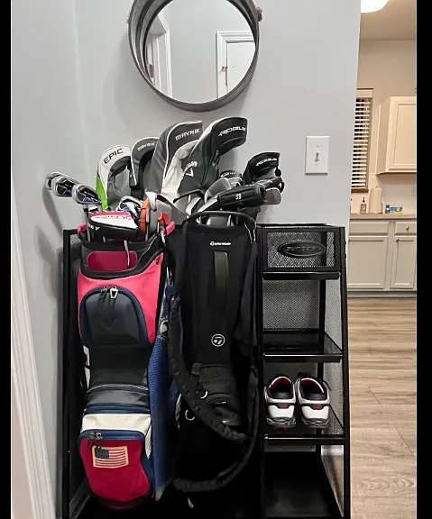 There are 4 golf racks available to store your golf bags in the villa (golf bags, clubs, and accessories not included).
