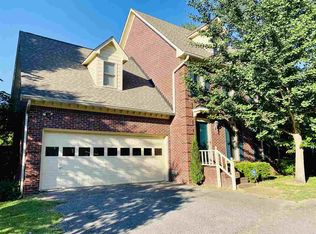 14 Hillshire Dr, Jackson, TN 38305