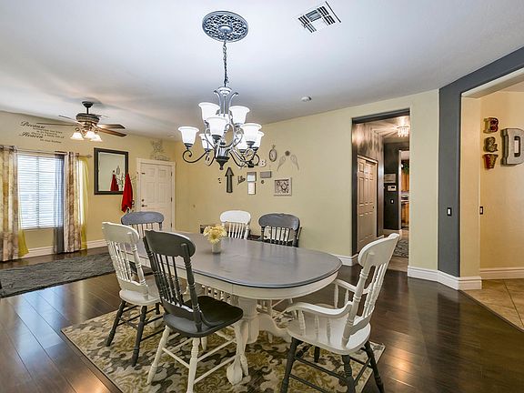 Formal Dining