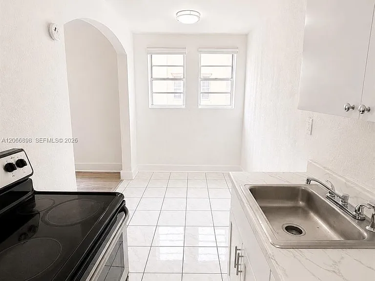 1319 Meridian Ave #204 — Photo 3