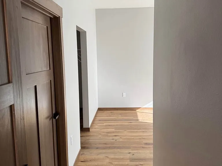 7480 157th St #10 — Photo 3