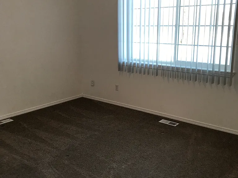 3321 N Sund Ct — Photo 11