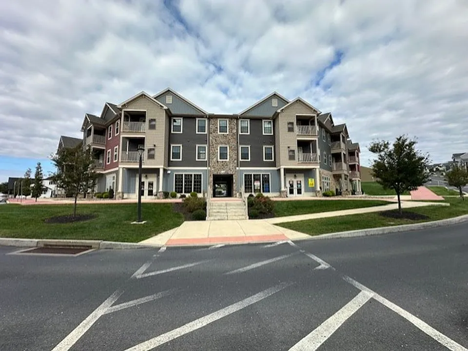 1708 Fairmont Dr #309