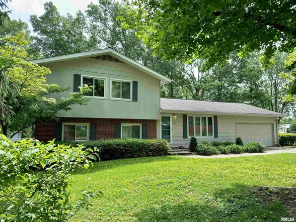 104 Patricia Ln, West Frankfort, IL 62896