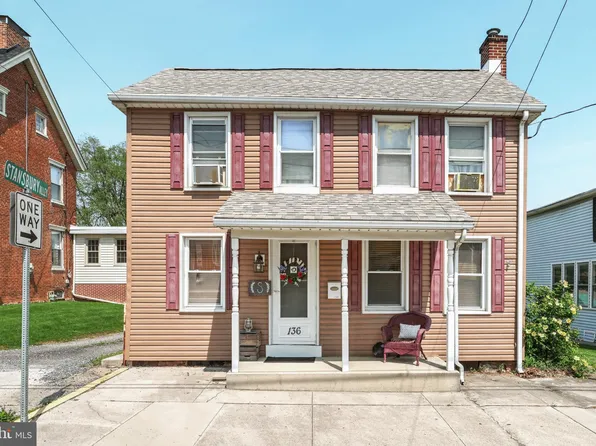 136 E King St, Littlestown, PA 17340