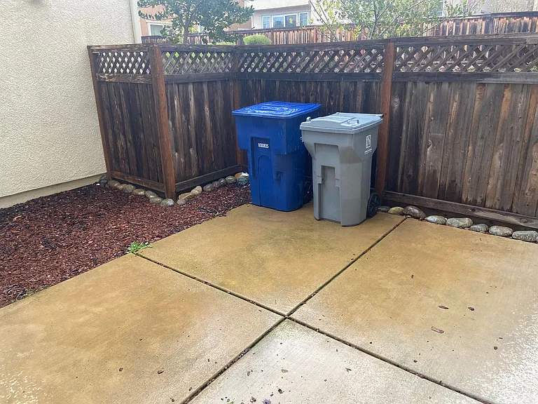 829 Blossom Rock Ln — Photo 18