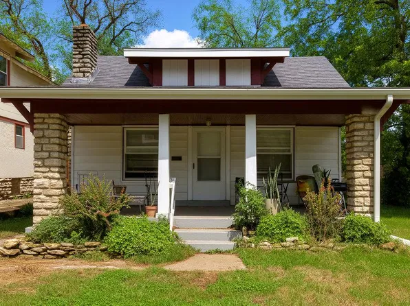 4021 E 68th St, Kansas City, MO 64132