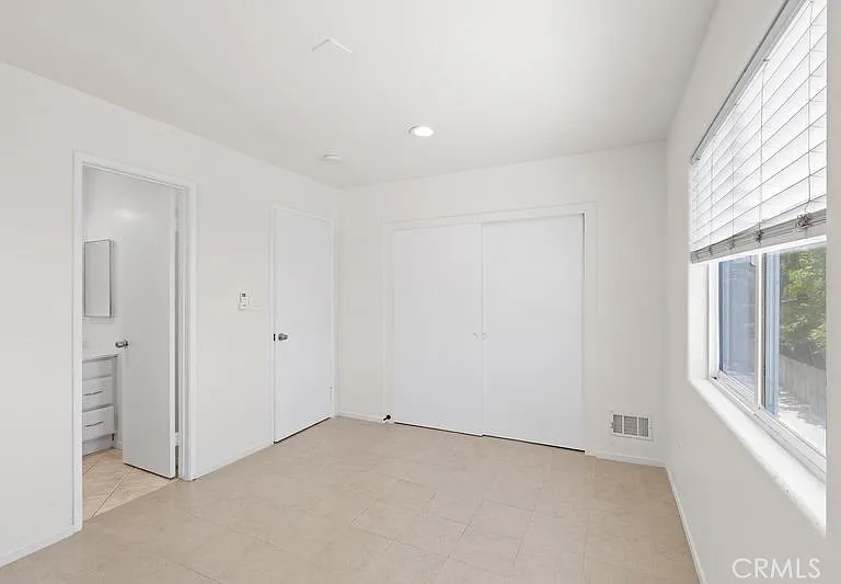 1578 S San Bernardino Pl — Photo 13