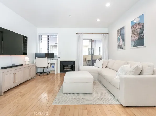 19350 Sherman Way Unit 124, Los Angeles, CA 91335