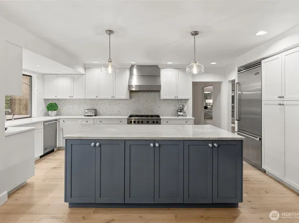21845 NE 30th Place, Sammamish, WA 98074
