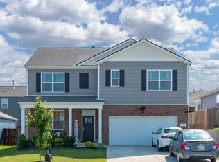 821 Foxdale Dr, Columbia, TN 38401