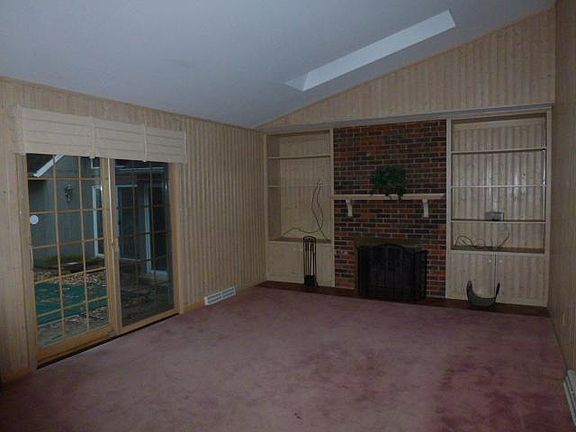 3rd image of 507 Newdale Dr
