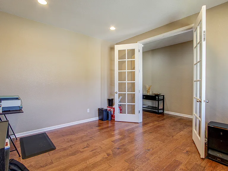 10698 Worthington Cir — Photo 4