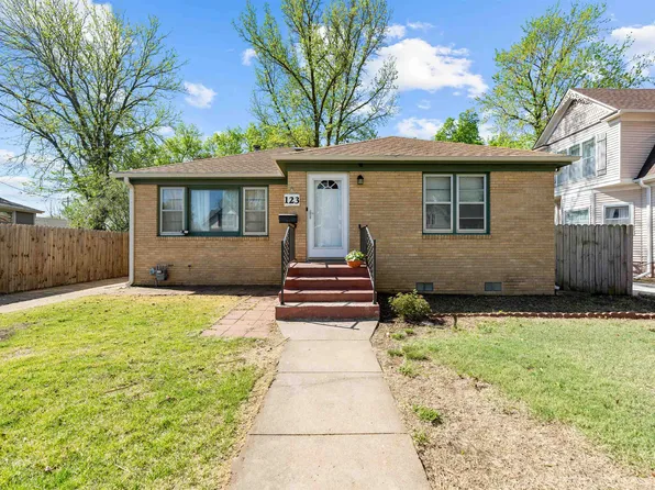 123 W Minneapolis Ave, Salina, KS 67401