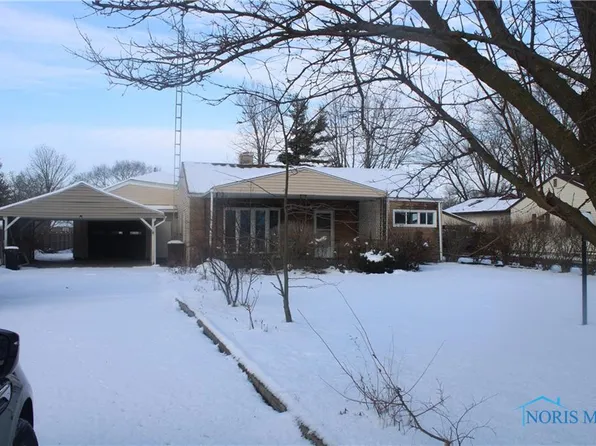 1717 Hopkins St, Defiance, OH 43512