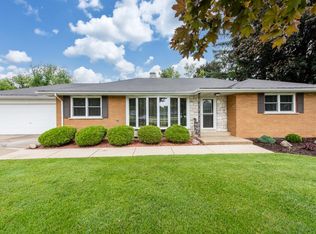 26130 W Grand Ave, Ingleside, IL 60041