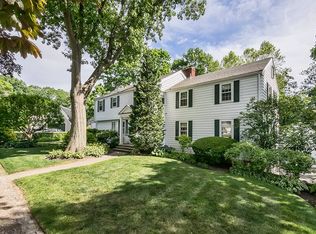 49 Shorewood Rd, Marblehead, MA 01945